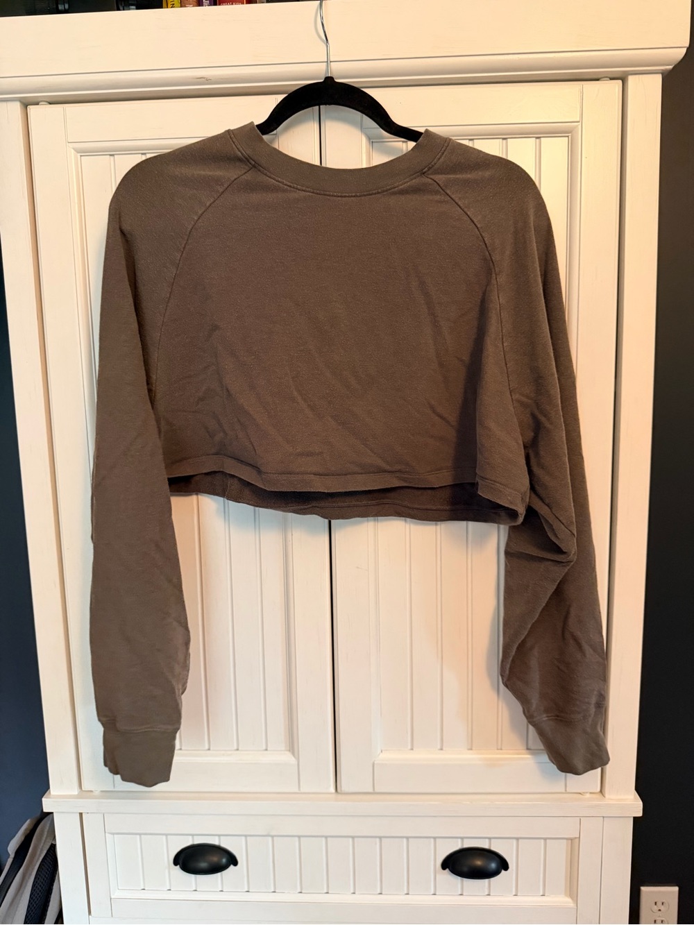 CRZ Yoga Women's Cropped Long-Sleeve Sweatshirt - Brown